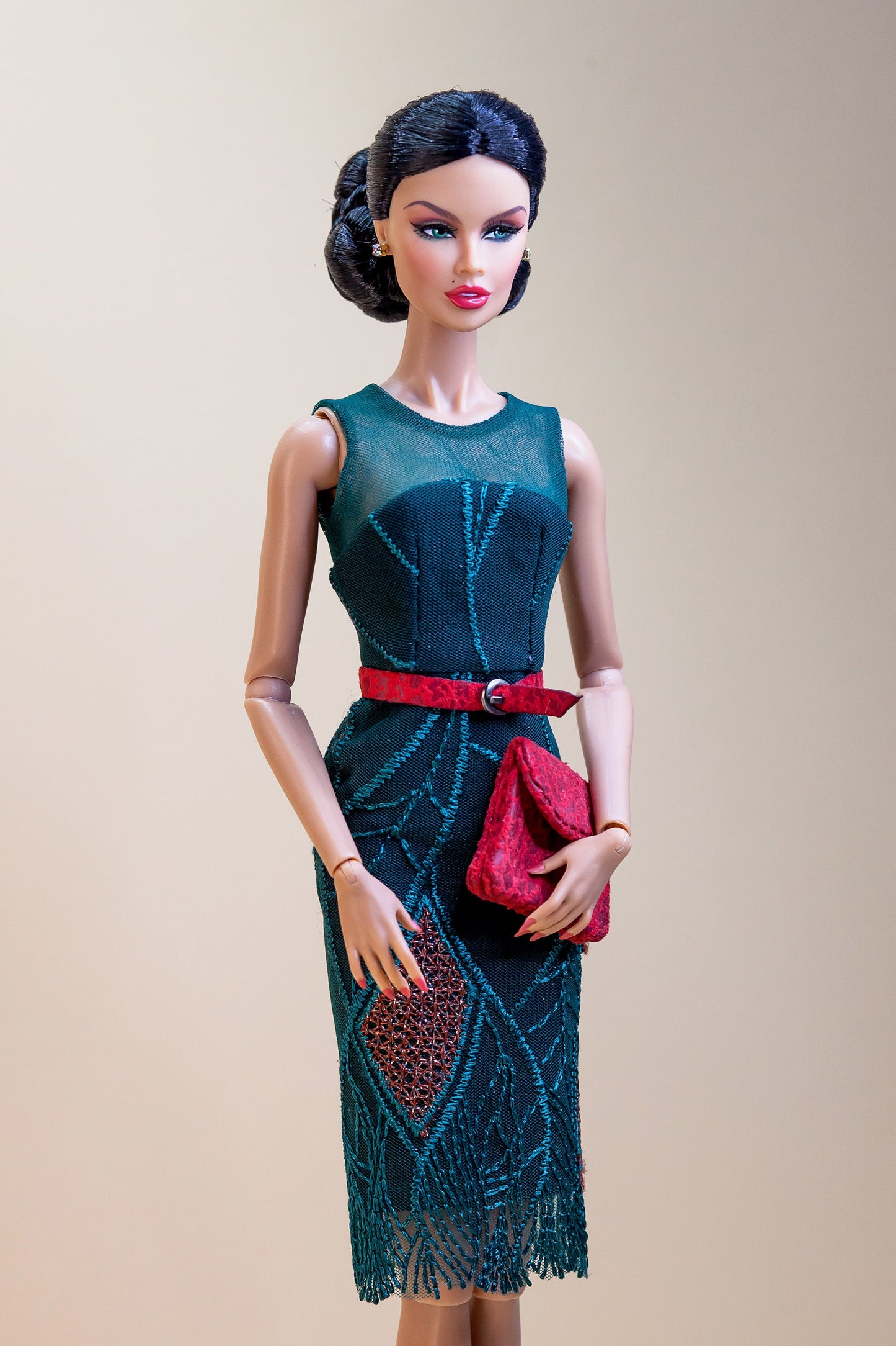 Sheath dress in beautiful green for 12 inch fashion dolls Integrity toys dolls