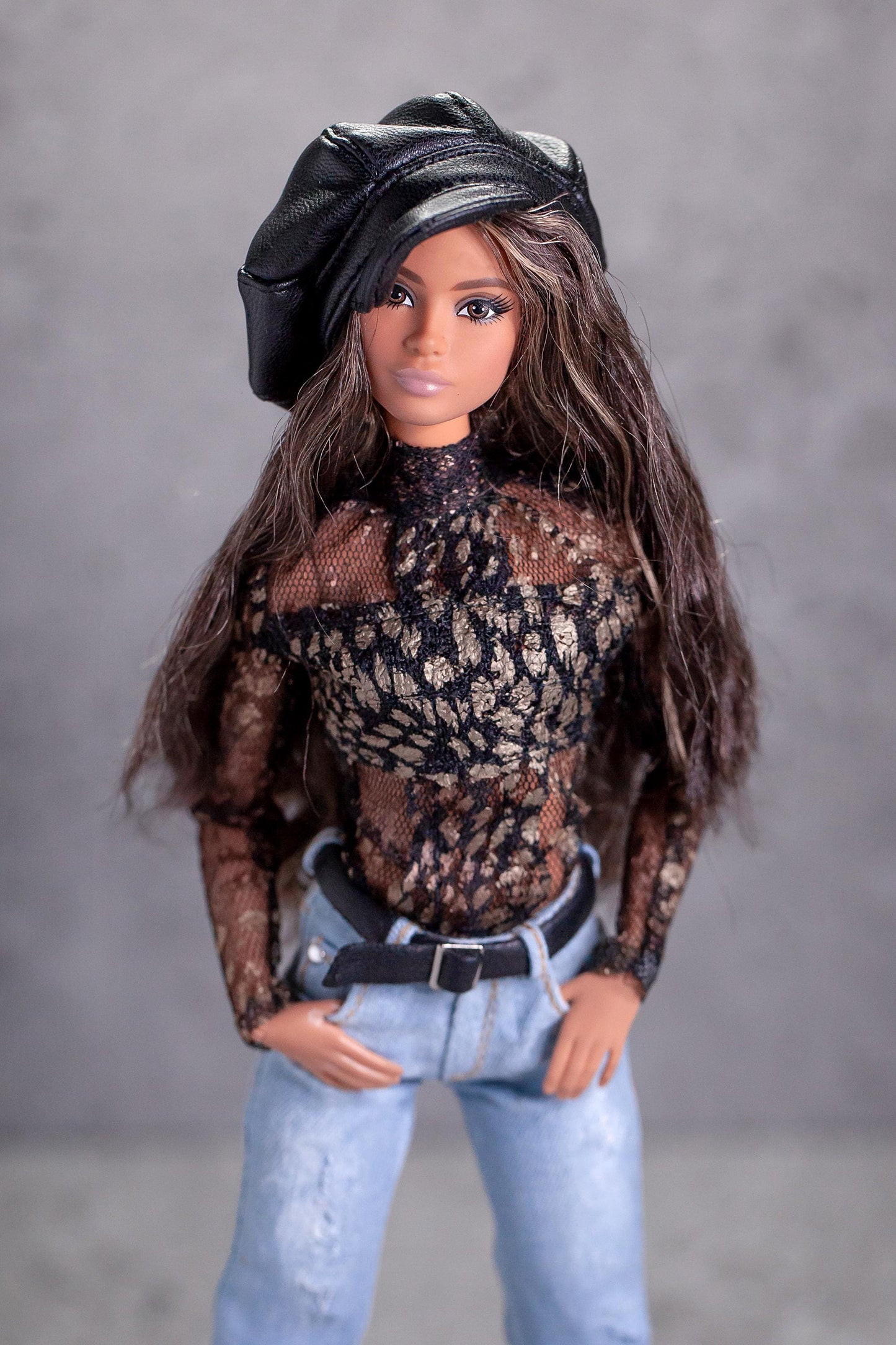 PDF Digital Pattern baker boy hat for BB &amp; Integrity toys and Fr HOMME dolls. Video tutorial.