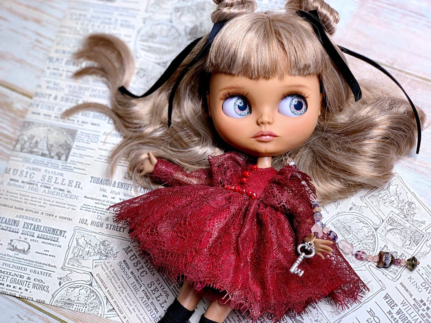 Dark red ball gown for Blythe Doll. 30 cm doll dress with pearls. Dress with a wide, lush skirt.