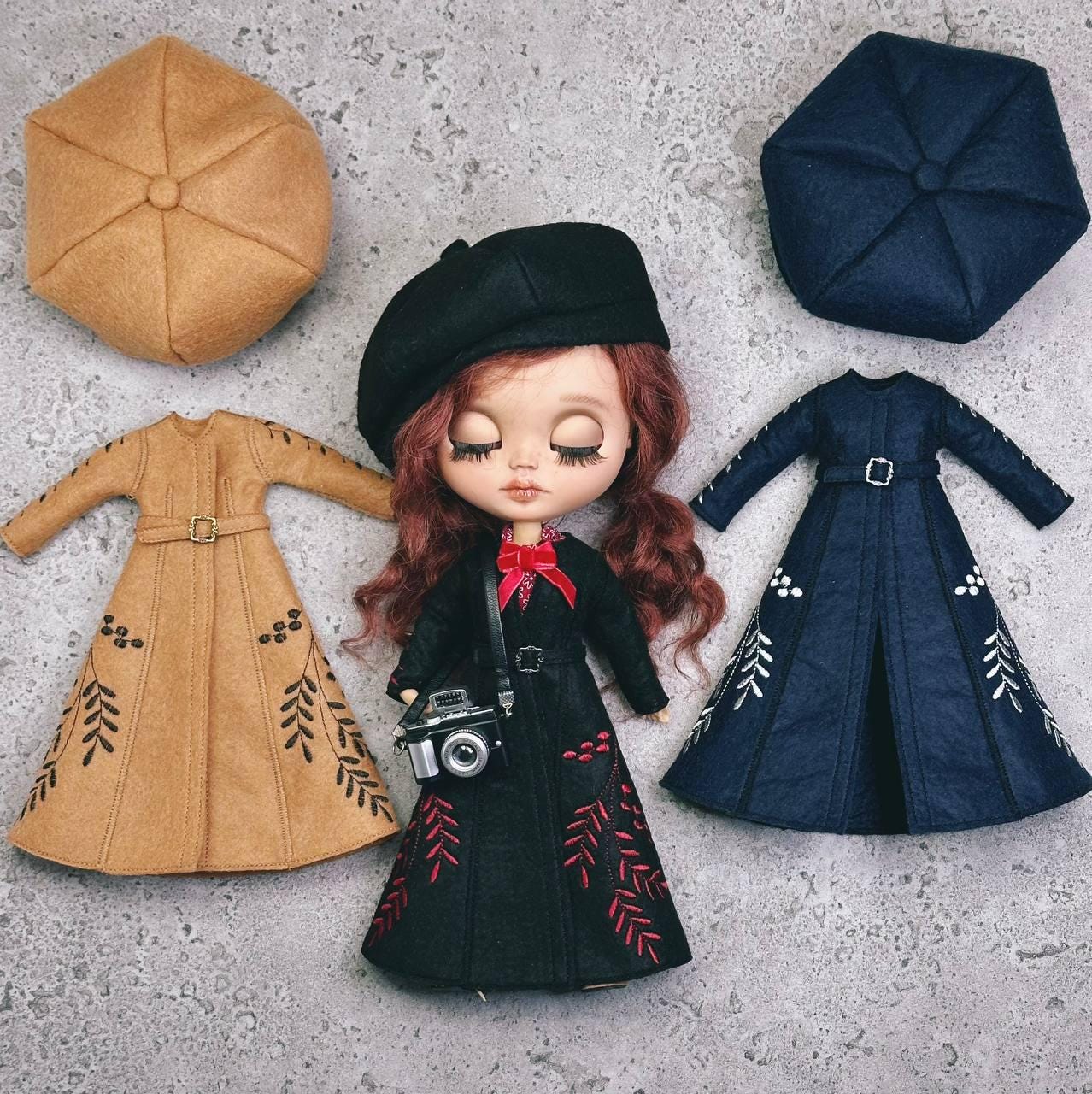 Blythe doll coat with a beret cape and floral embroidery. Boho vintage outfit for doll.