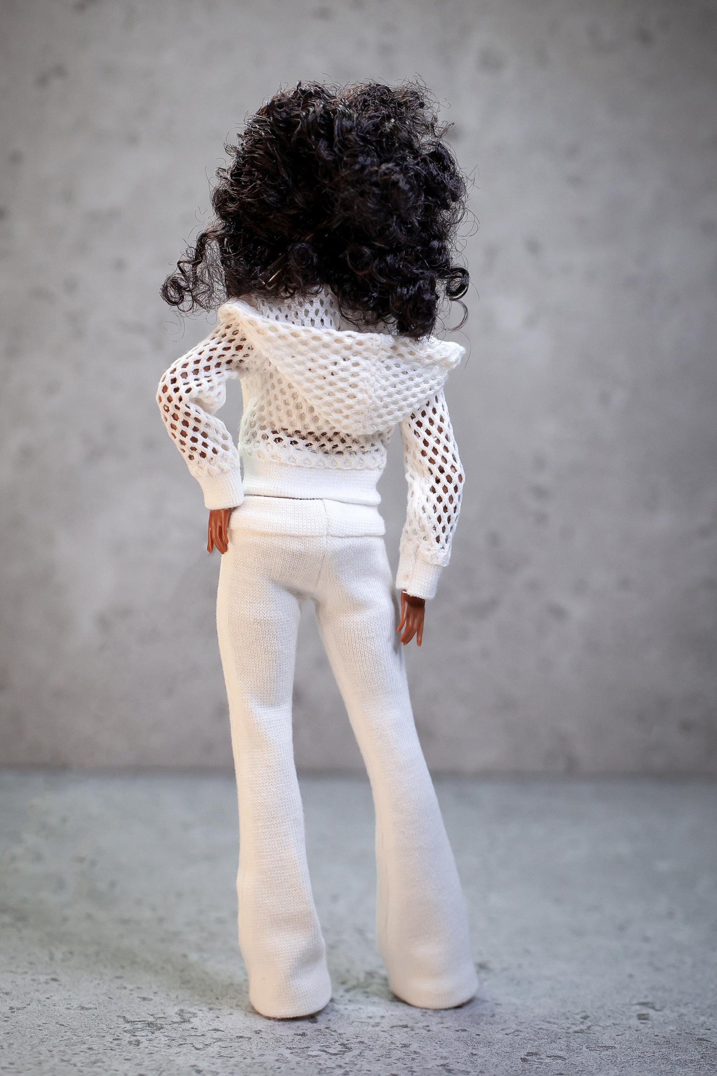 PDF Digital Pattern jogging suit, sweatshirt, trousers for BB Petite (little) dolls. Video tutorial.