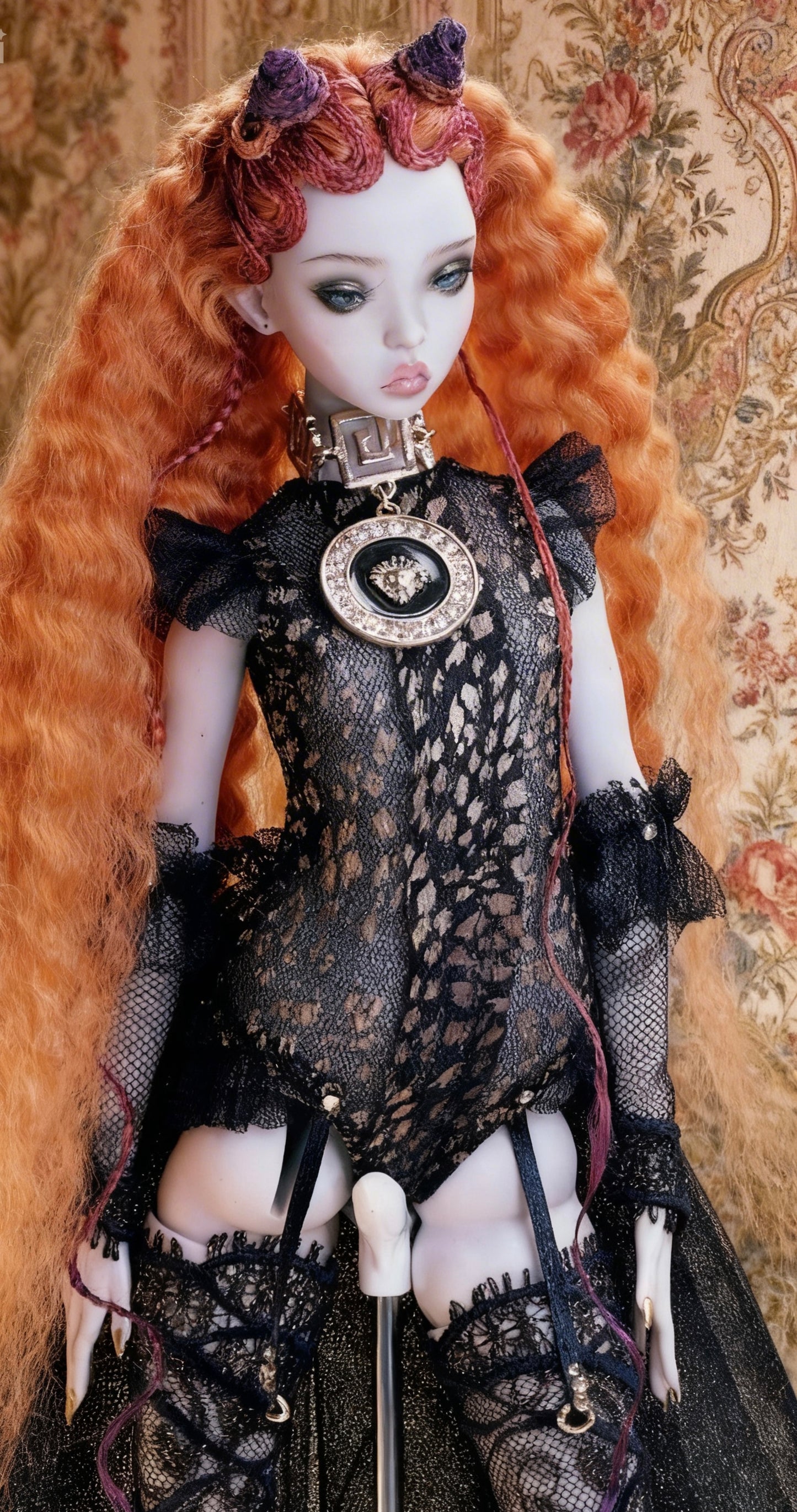 Einzelstück! Edles Gotik Outfit  schwarz- gold für Popovy Sisters VENUS BJD 1/4 Puppen.
