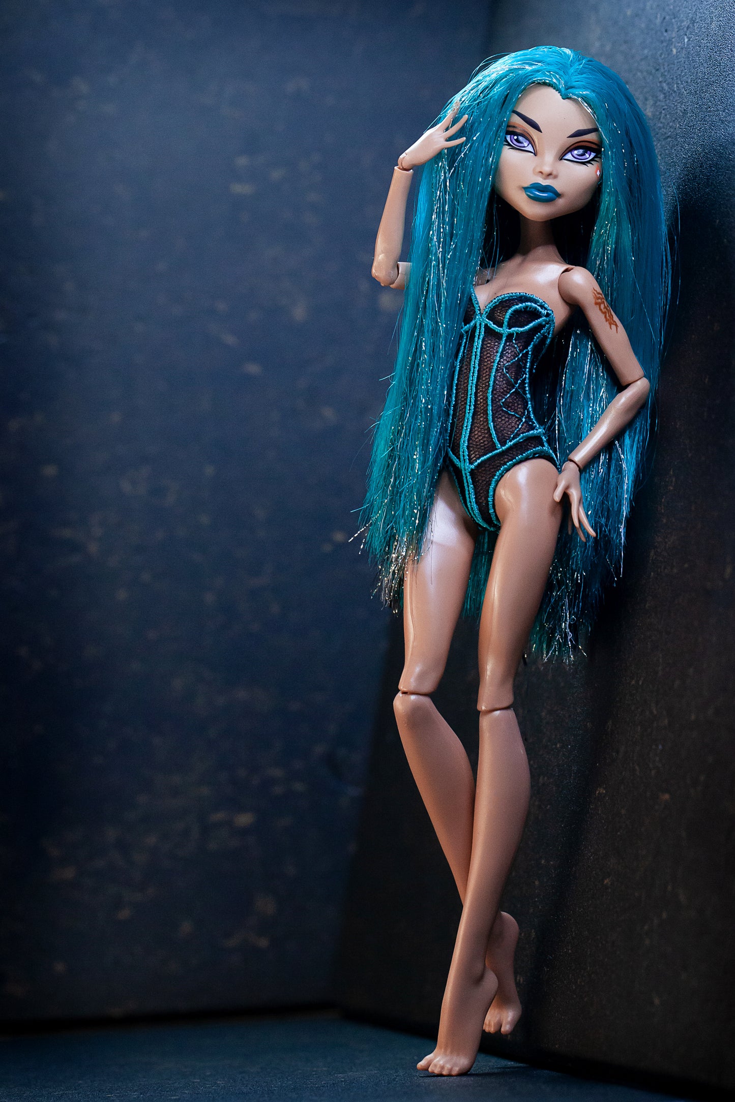 Edler Body für Monster DOLL G1 basic + adult Puppen. Gestickte Corsage. Body Lingerie Corset