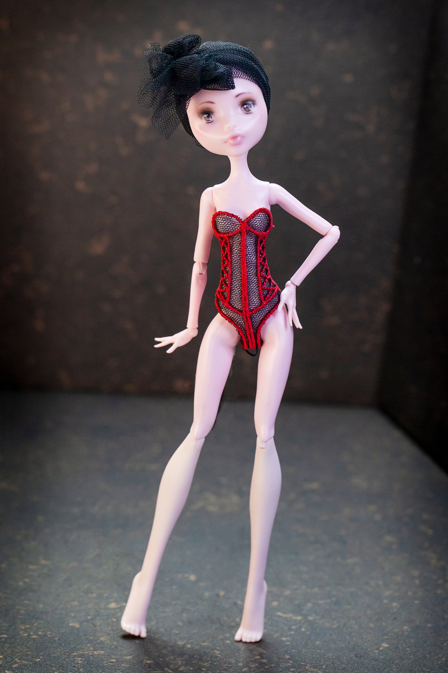 Edler Body für Monster DOLL G1 basic + adult Puppen. Gestickte Corsage. Body Lingerie Corset