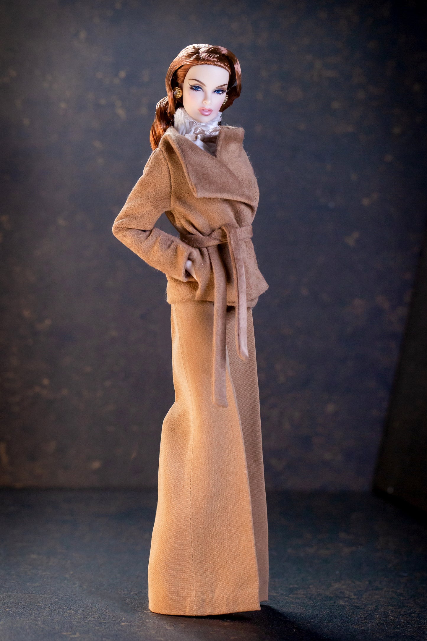 PDF Digital Pattern short coat for BB & Integrity toys 1:6 dolls. VIDEO tutorial instructions.