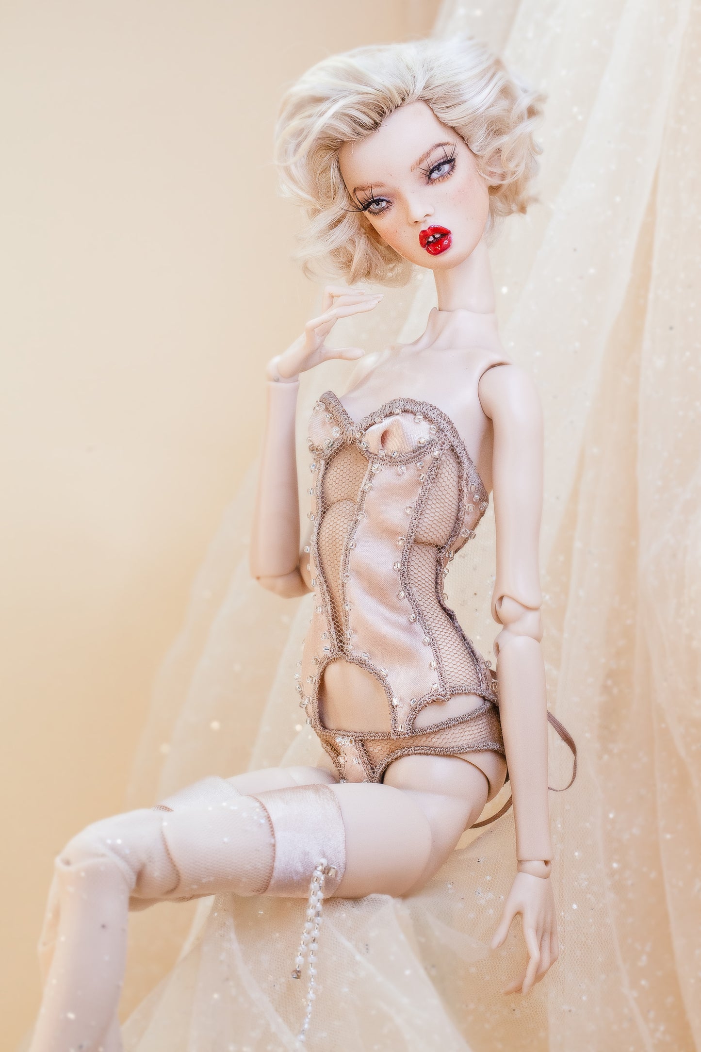 Edle Dessous für Popovy Sisters & Recast Puppen. Pantie + Corset mit Strümpfen