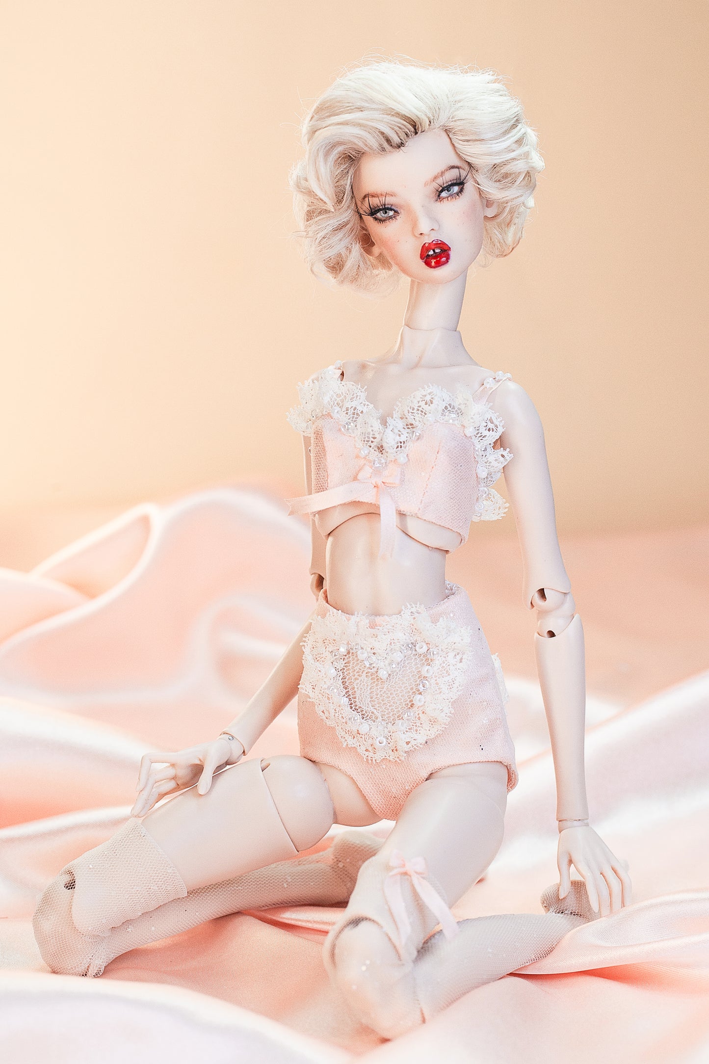 Edle Dessous für Popovy Sisters & Recast Puppen. Pantie + Bra + Strümpfe/  Lingerie