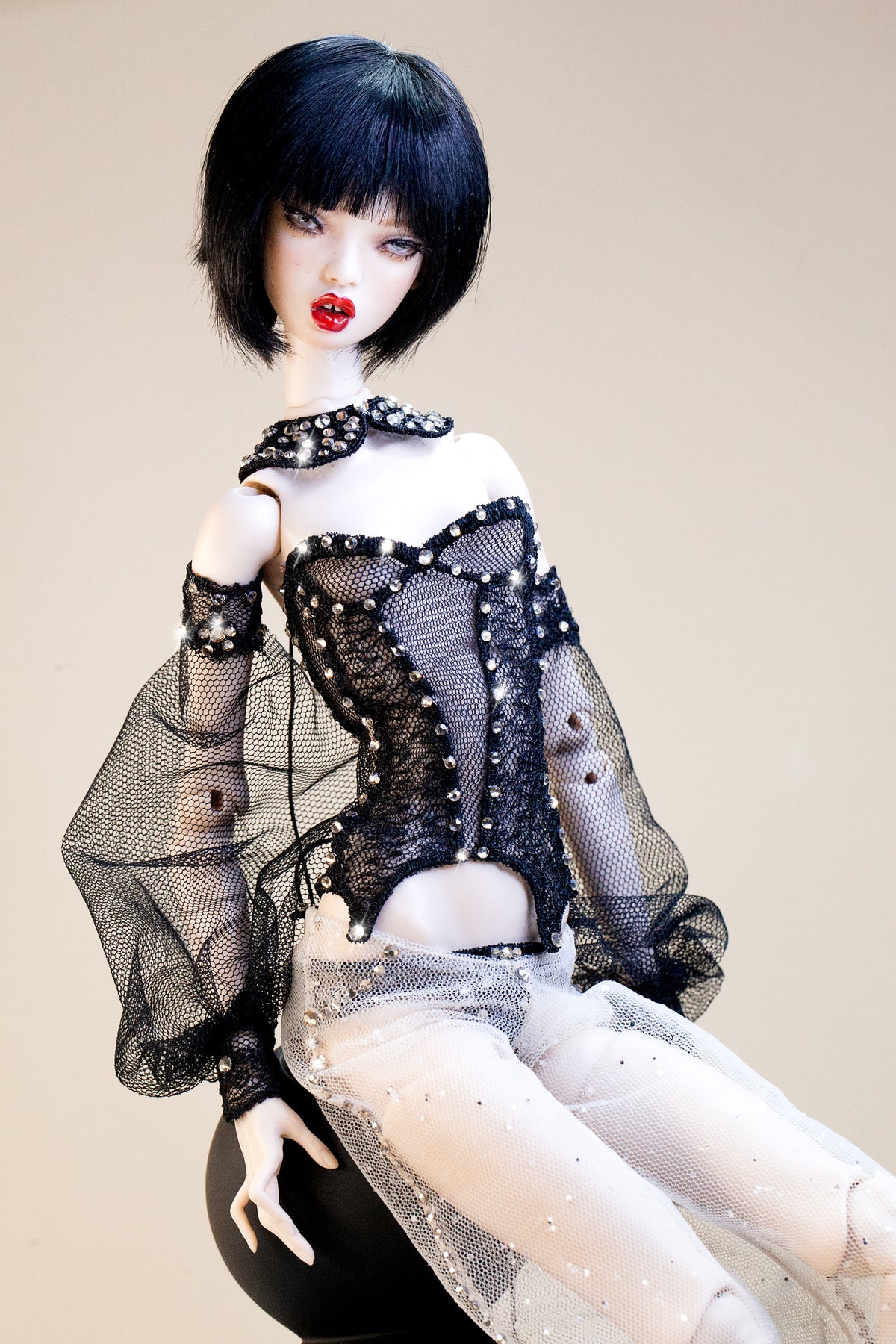 Digital Embroidery /embroidered collar for 1/4, 1/6  dolls +  Video Tutorial