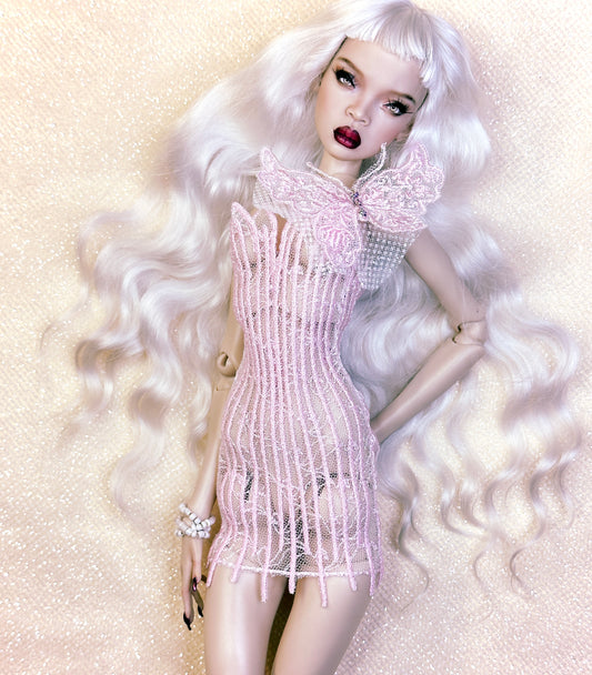 Edles Etui Kleid mit Schmetterling für Popovy Sisters BJD 1/4 Puppen + Söckchen