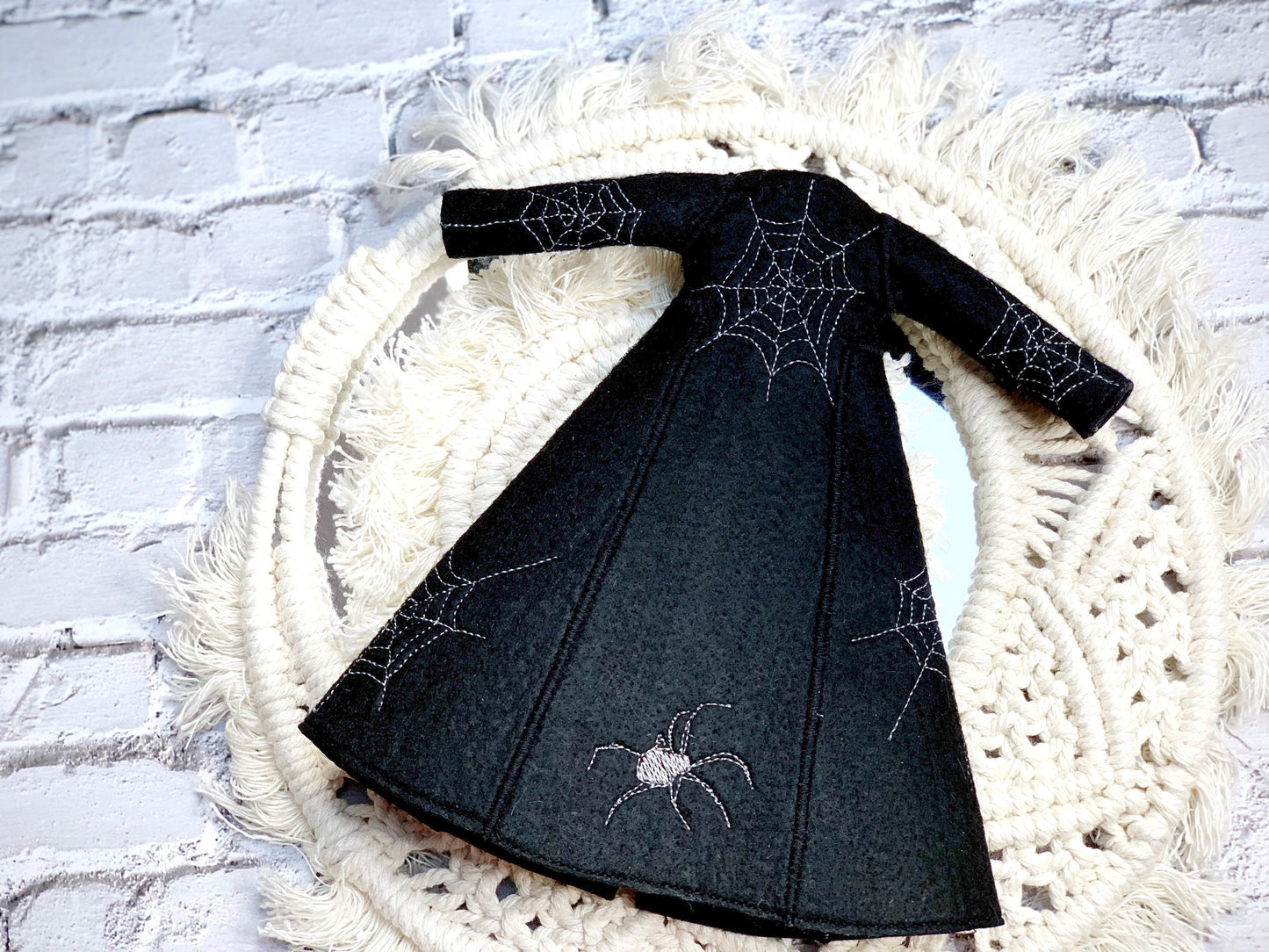 Blythe doll coat, black gothic. Doll coat with spider embroidery. Doll clothes.