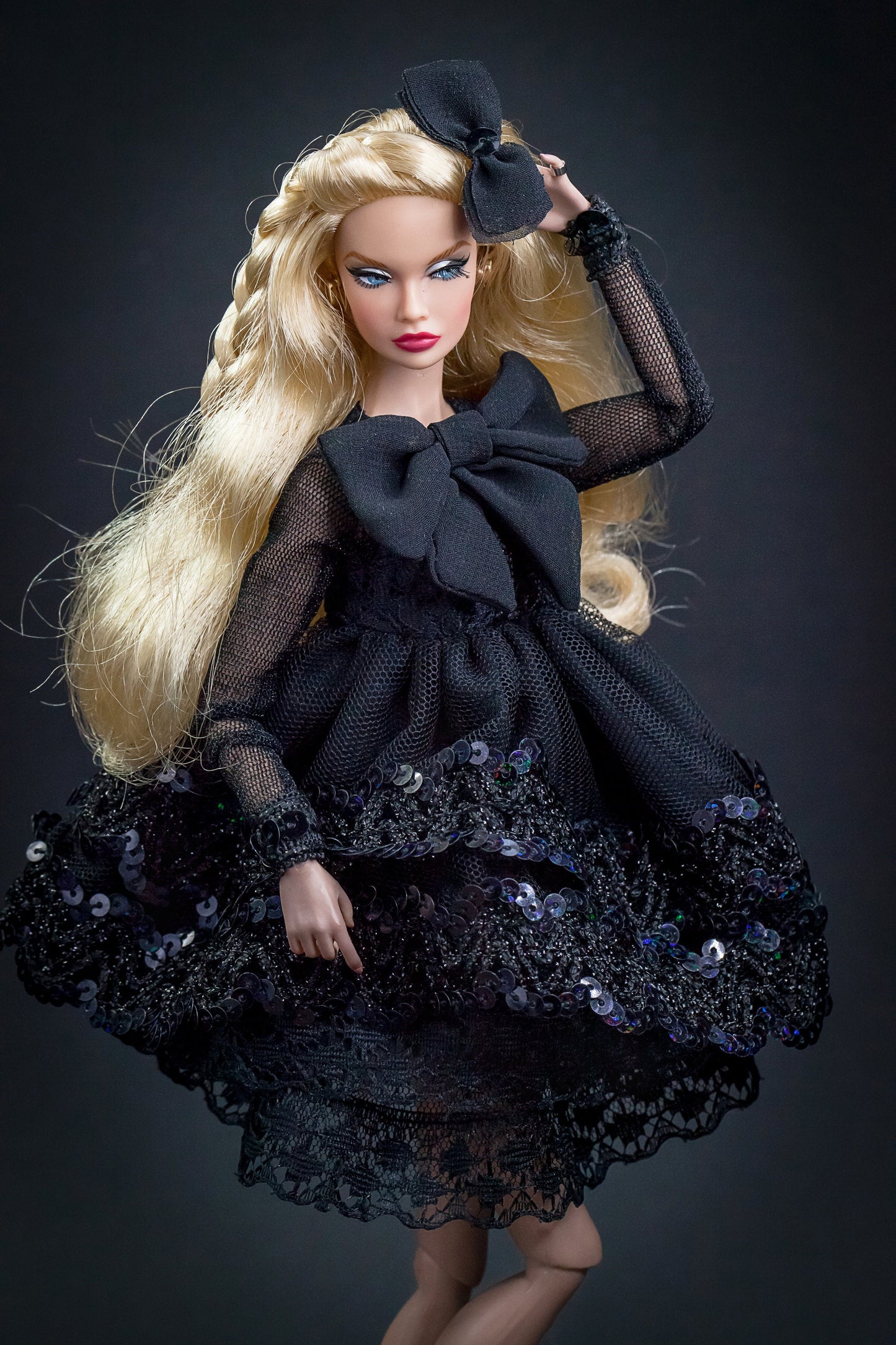 Black dress for Integrity toys Fashion Royalty Nu Face Poppy Parker dolls.