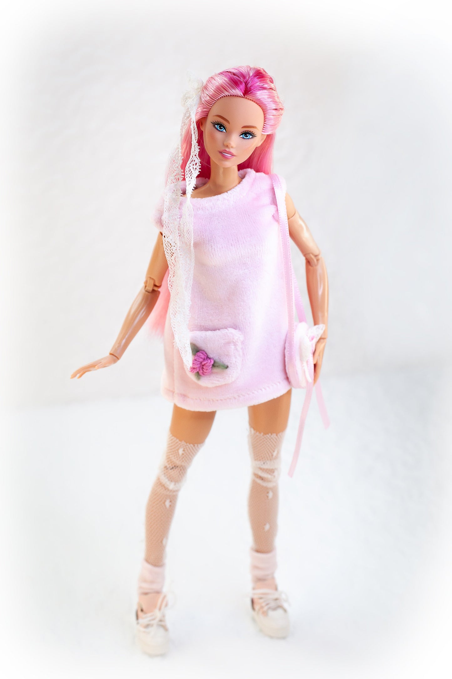 PDF Digital Pattern short dress for BB, Poppy Parker, Tulabelle and Blythe dolls. Video tutorial.