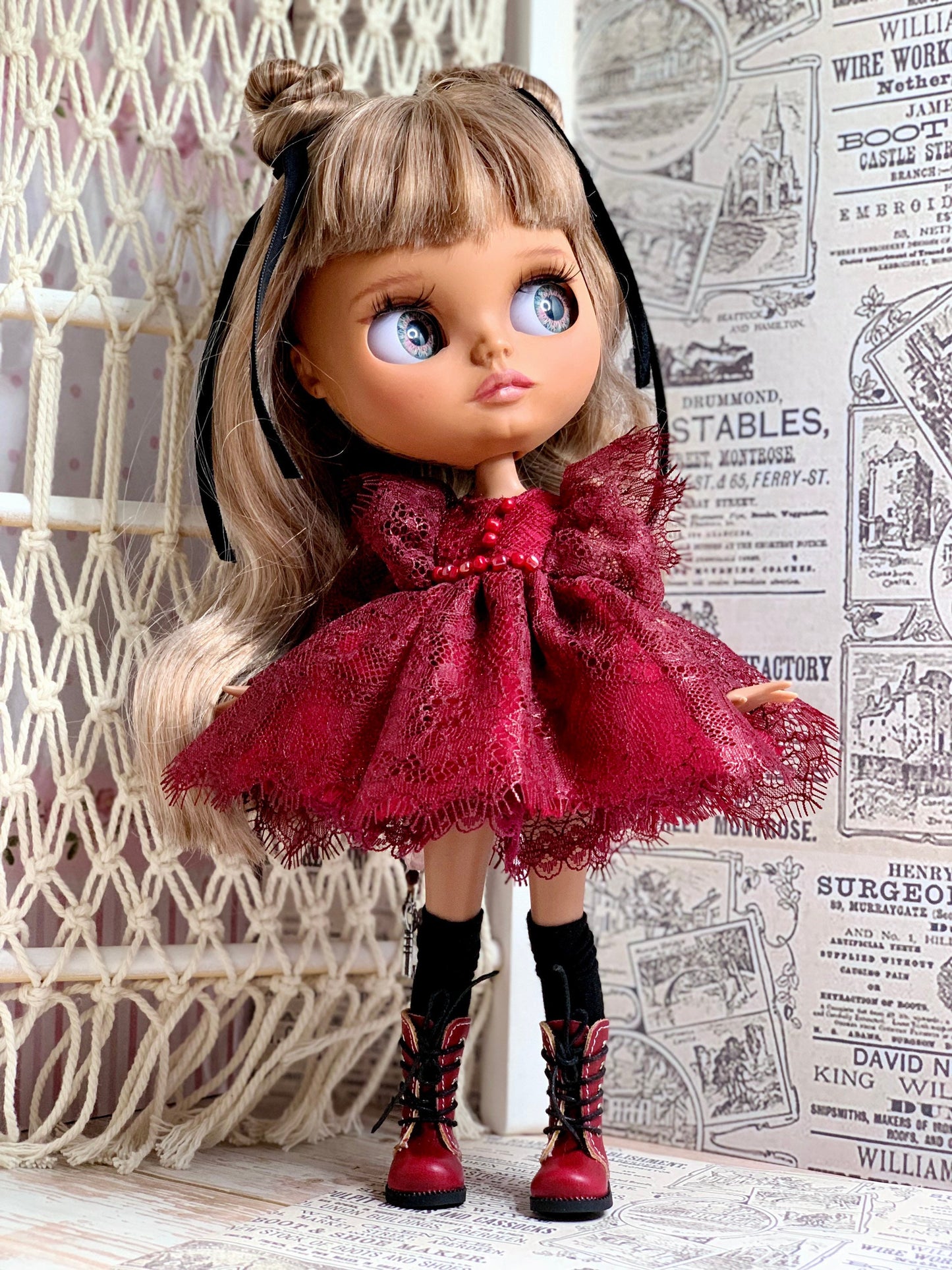 Dark red ball gown for Blythe Doll. 30 cm doll dress with pearls. Dress with a wide, lush skirt.