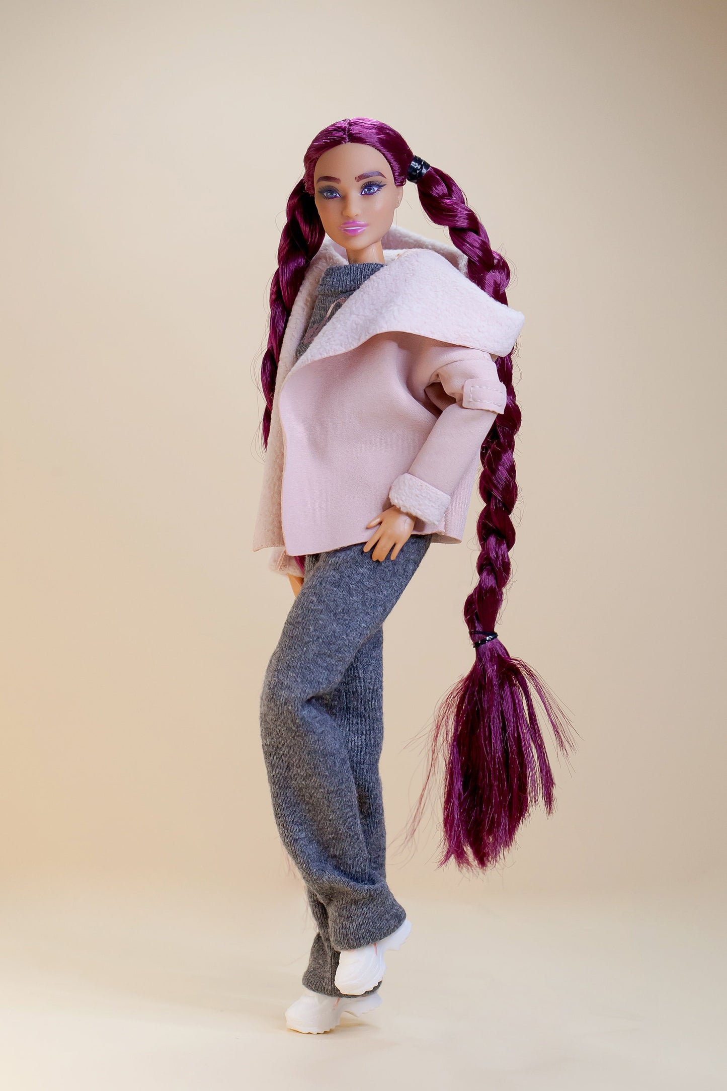 PDF Digital Pattern short parka jacket for BB &amp; Integrity toys dolls. VIDEO tutorial.