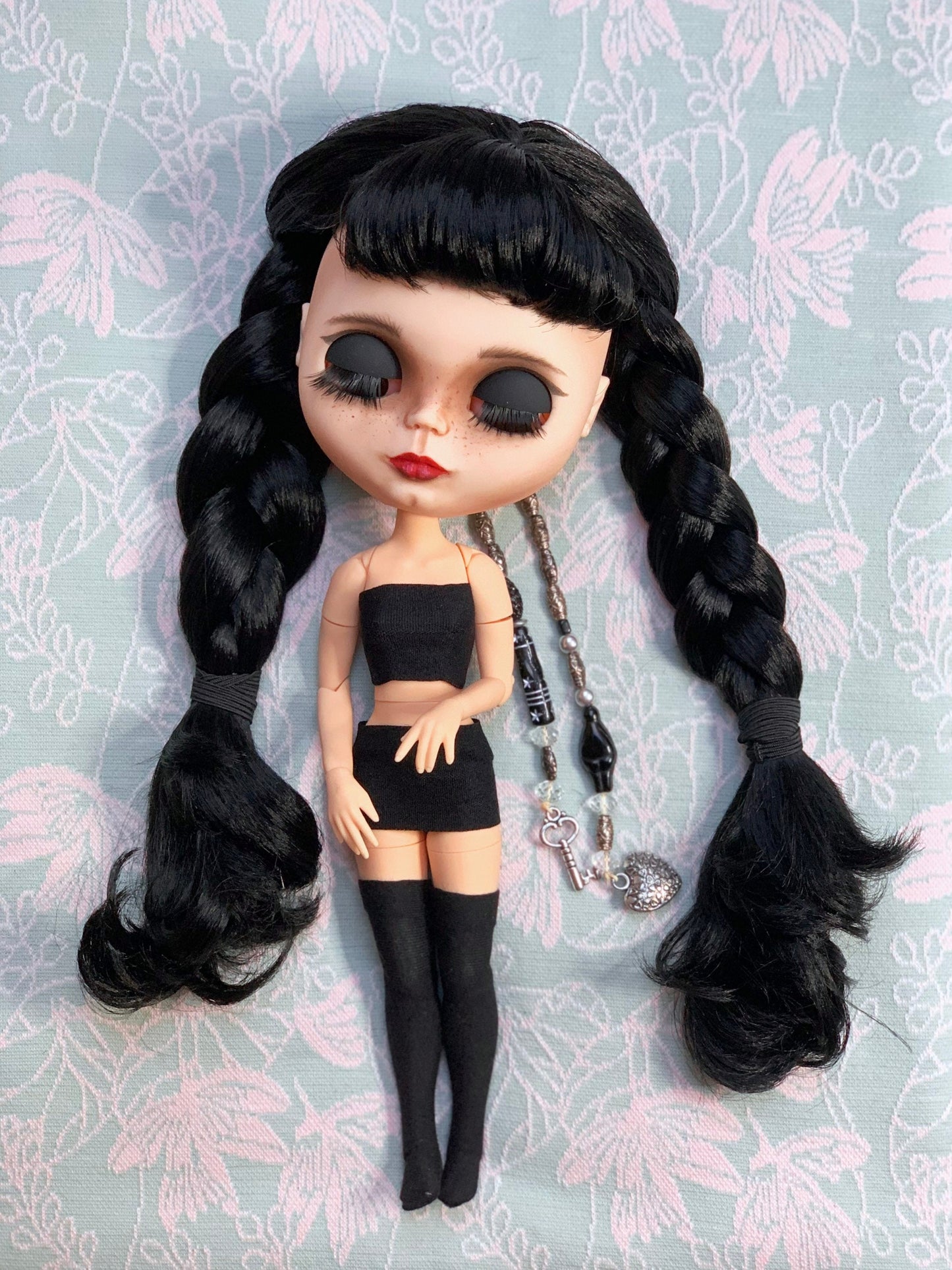 Black ball gown for Blythe Doll. 30 cm doll dress with pearls. Dress for Wednesday doll.