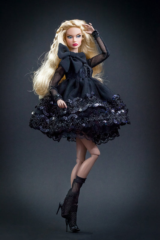 Black dress for Integrity toys Fashion Royalty Nu Face Poppy Parker dolls.
