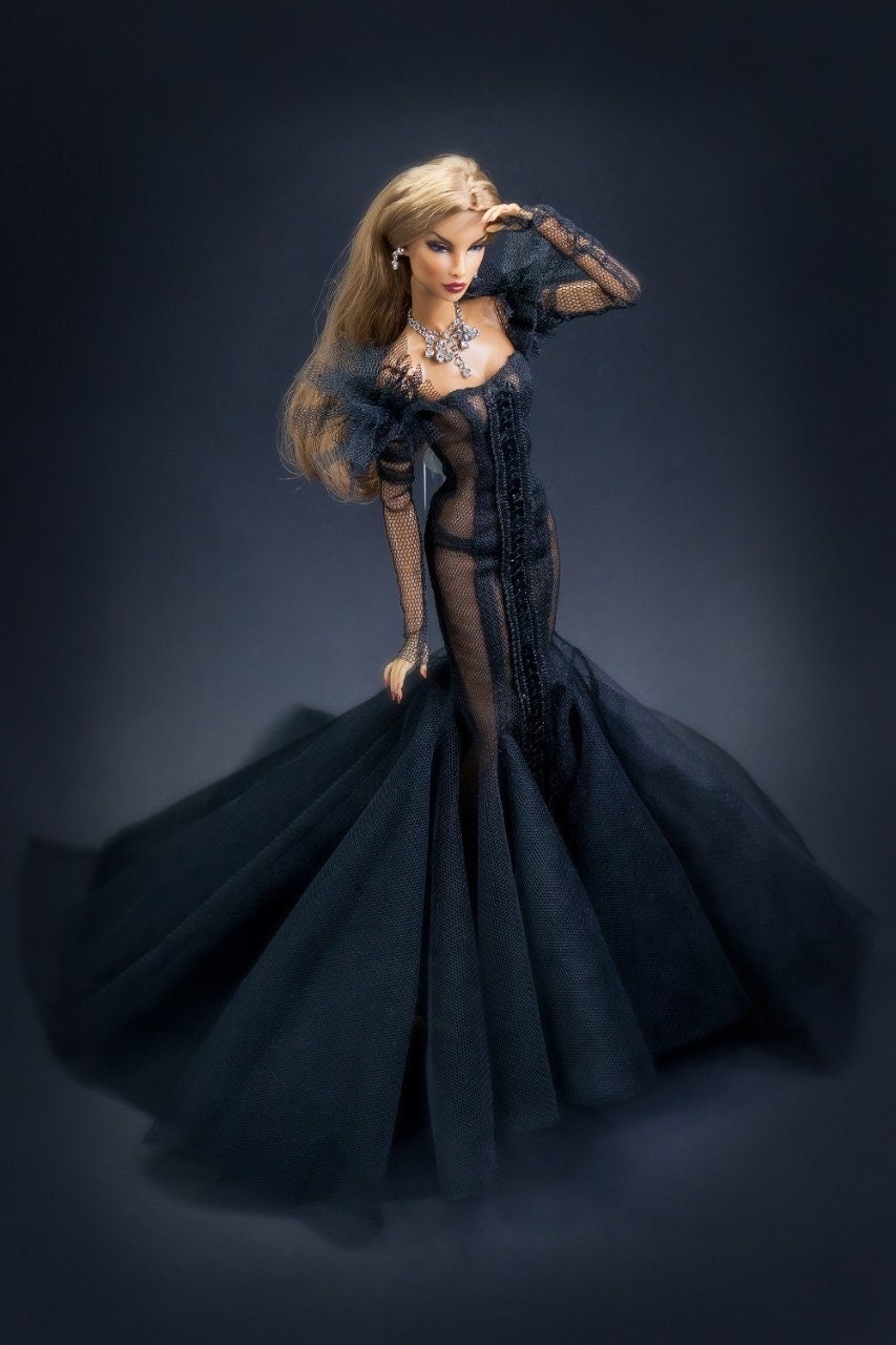 Black evening dress for Integrity toys Fashion Royalty Nu Face Poppy Parker dolls.