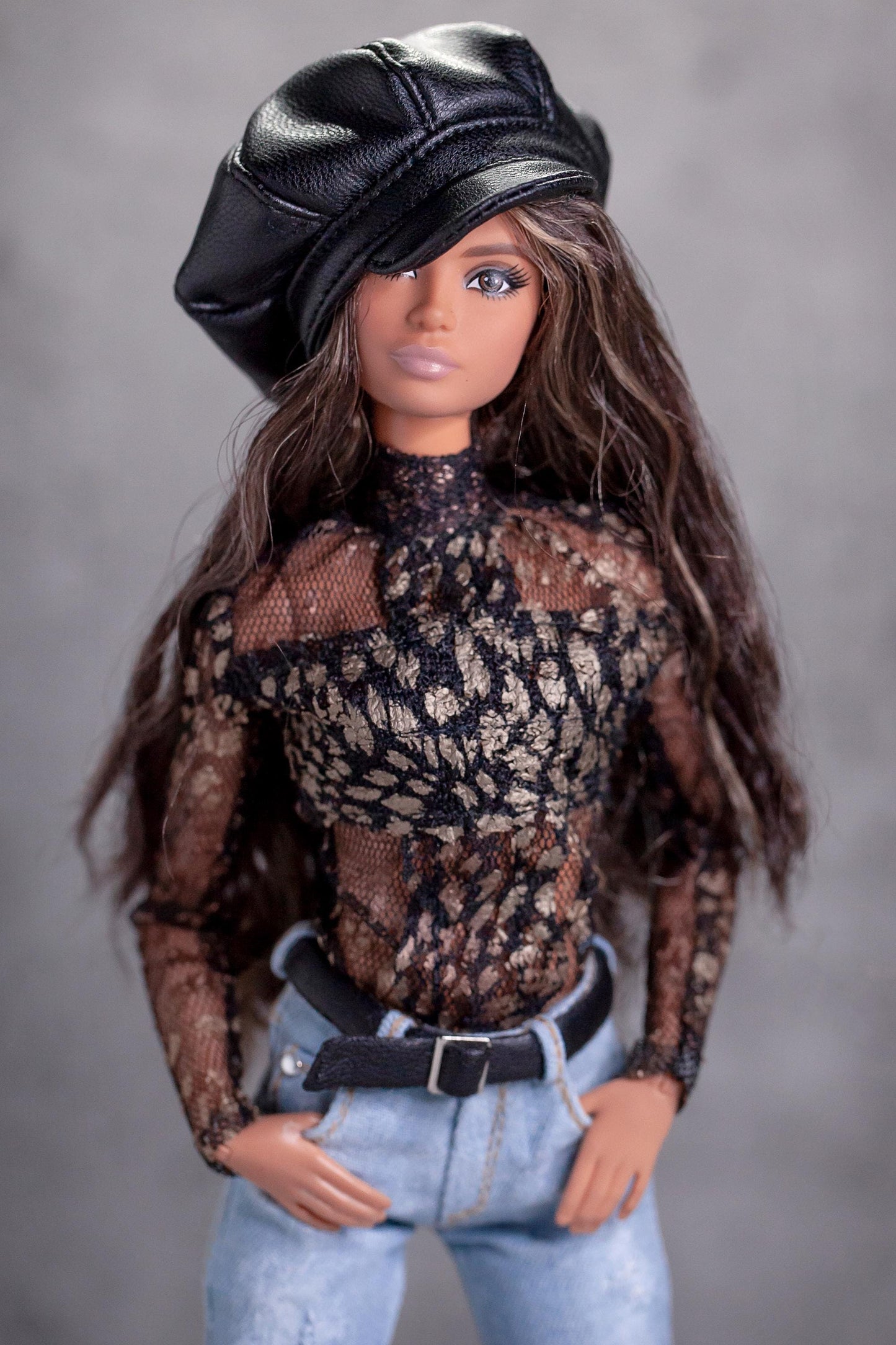 PDF Digital Pattern baker boy hat for BB &amp; Integrity toys and Fr HOMME dolls. Video tutorial.